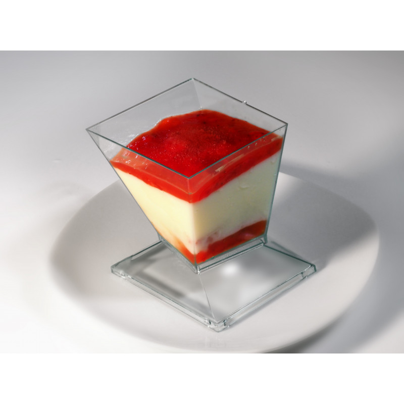 Charme Jahoda Panna Cotta